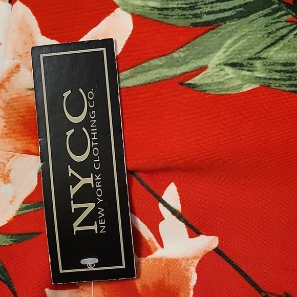 Elastic waist skirt - Picture 3 of 3